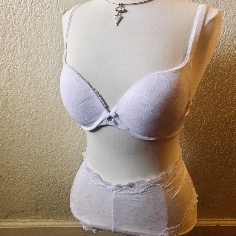 VS 34D/36C BRA & PANTY NWT +🎁GWP